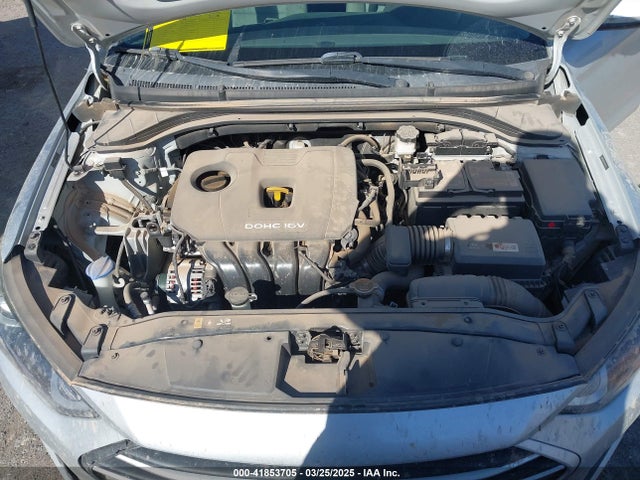 5NPD84LF6HH111247 Hyundai ELANTRA SE
