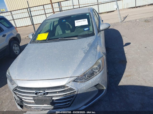 5NPD84LF6HH111247 Hyundai ELANTRA SE
