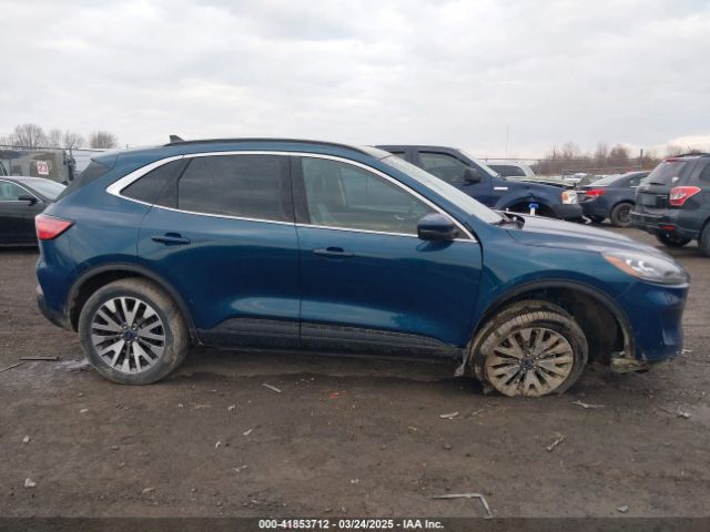 1FMCU9J97LUB28148 Ford Escape Titanium