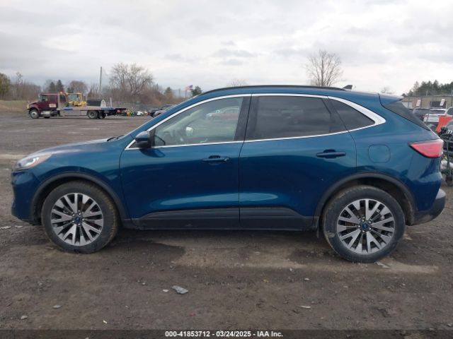 1FMCU9J97LUB28148 Ford Escape Titanium