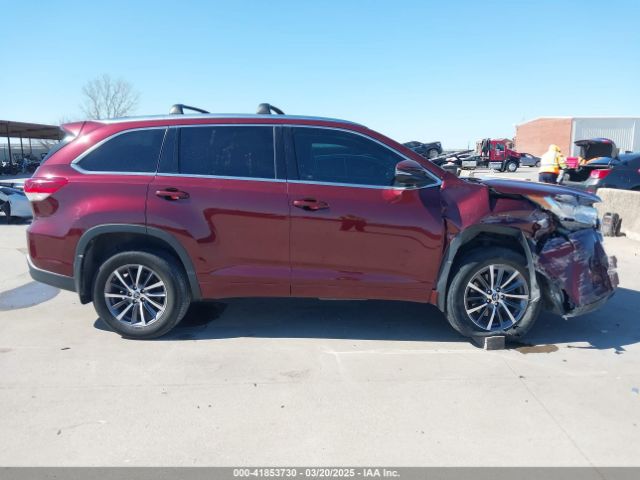 5TDJZRFH6JS886819 Toyota Highlander Xle
