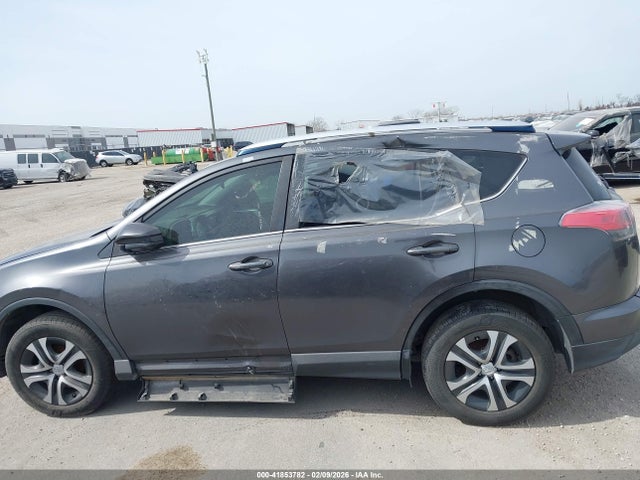Toyota RAV4 LE 2016 JTMZFREV5GJ098557 Image 14