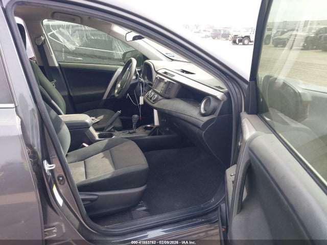 Toyota RAV4 LE 2016 JTMZFREV5GJ098557 Image 5