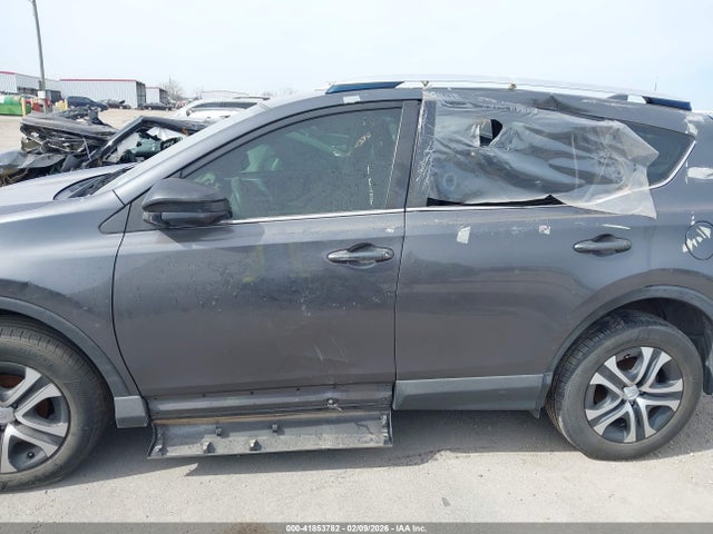 Toyota RAV4 LE 2016 JTMZFREV5GJ098557 Image 6
