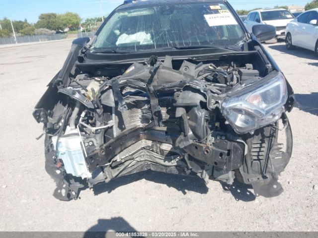 JTMZFREV7JJ207270 Toyota RAV4 LE