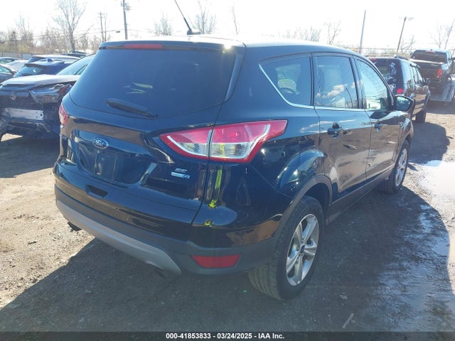 1FMCU9GX0GUA51778 Ford ESCAPE SE
