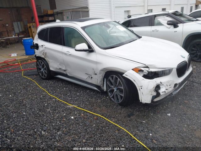 2017 BMW X1 WBXHT3C36H5F74818