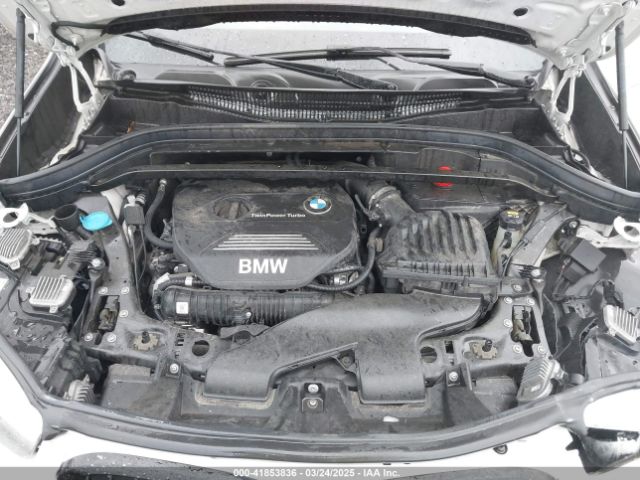 2017 BMW X1 WBXHT3C36H5F74818 Photo 9