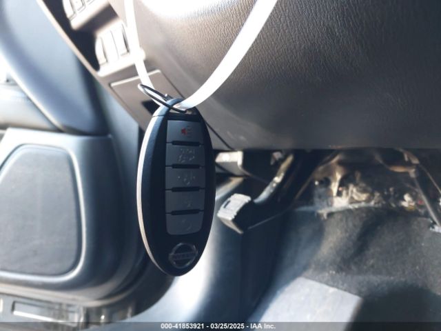 5N1DR2MM8HC672040 Nissan Pathfinder Platinum
