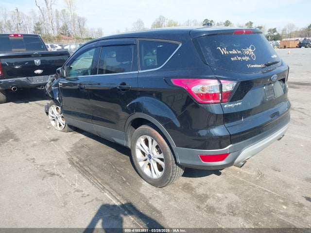 1FMCU0G96HUC96700 Ford ESCAPE SE