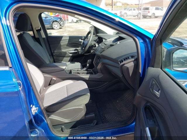 1FMCU9GD4HUA21237 Ford ESCAPE SE