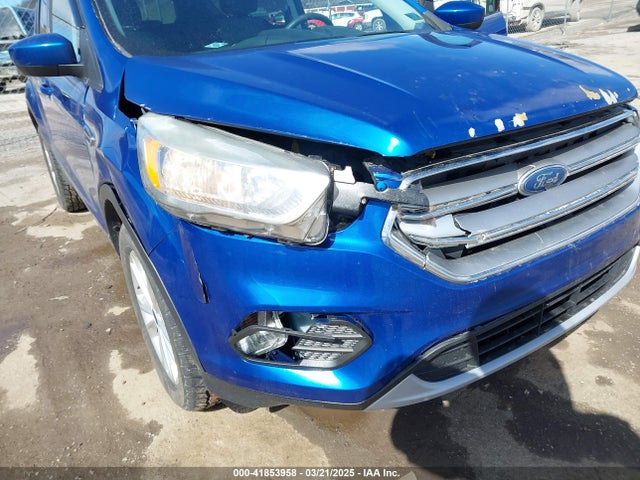 1FMCU9GD4HUA21237 Ford ESCAPE SE