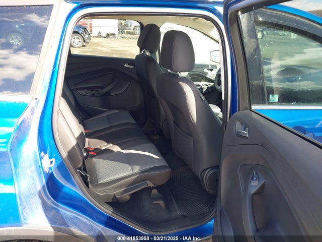 1FMCU9GD4HUA21237 Ford ESCAPE SE