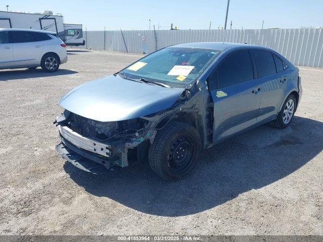 Toyota COROLLA LE 2022 5YFEPMAE4NP296625 Image 2