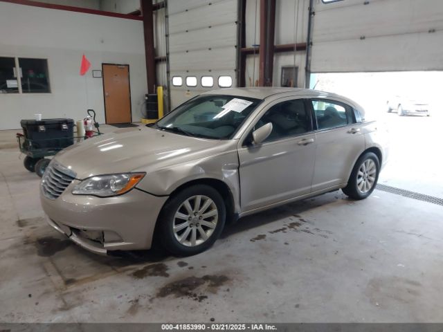 2014 CHRYSLER 200 1C3CCBBBXEN231601 Photo 1