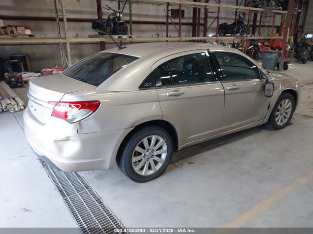 2014 CHRYSLER 200 1C3CCBBBXEN231601 Photo 3