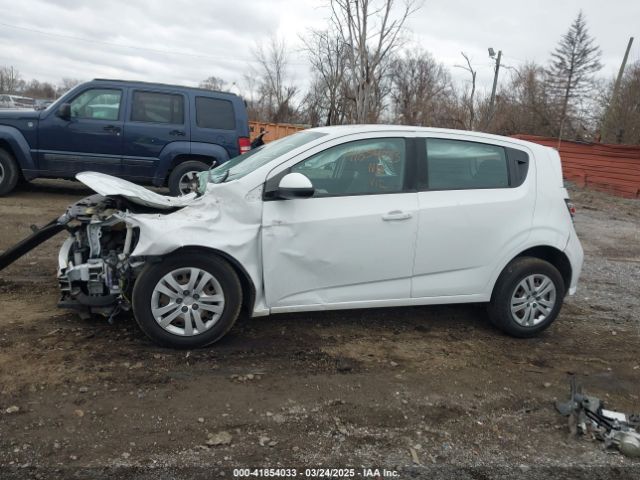 1G1JG6SB9K4122121 Chevrolet Sonic Lt Auto
