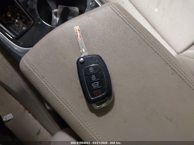 5NPE24AF6JH601623 Hyundai SONATA SE