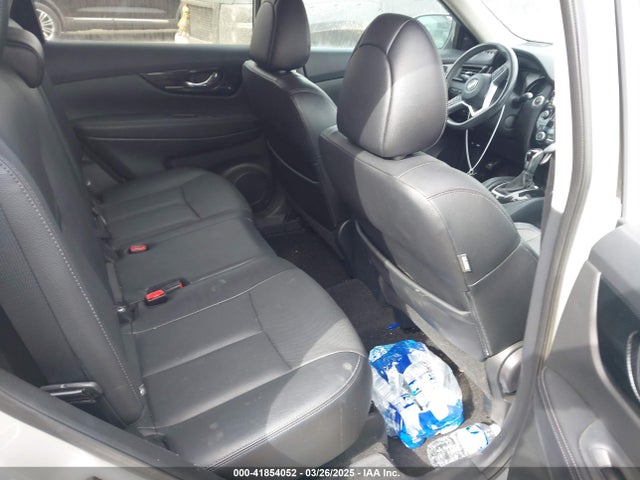 5N1AT2MV8HC770837 Nissan Rogue Sl