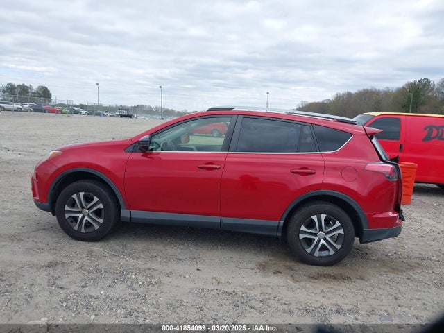 Toyota RAV4 LE 2017 JTMZFREV5HJ150075 Image 14