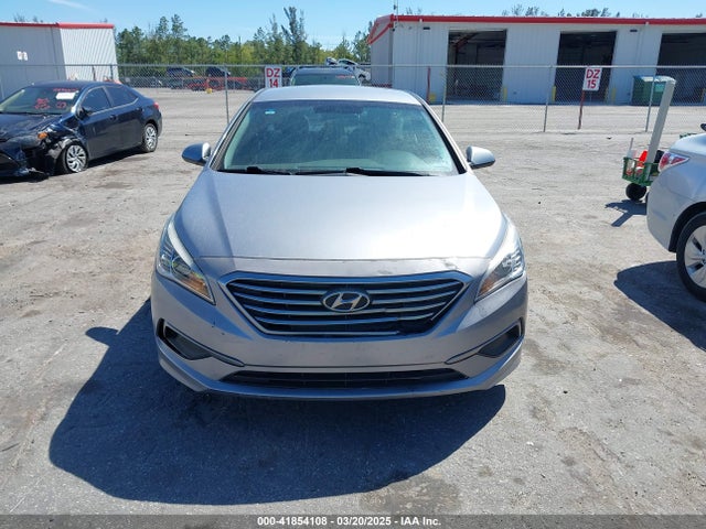 5NPE24AF8GH310601 Hyundai SONATA SE