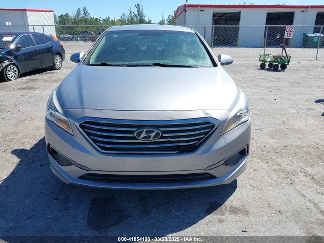 5NPE24AF8GH310601 Hyundai SONATA SE