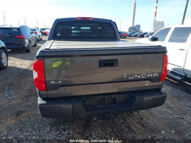 5TFHY5F11KX787883 Toyota Tundra Limited 5.7l V8