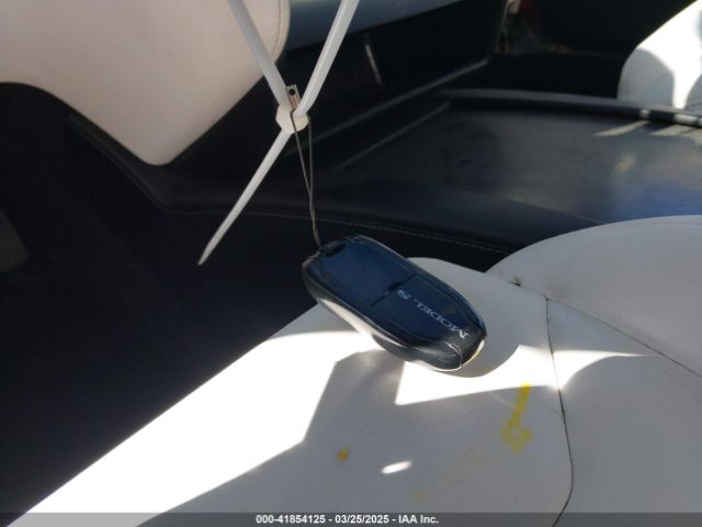 5YJSA1E22HF210635 Tesla Model S 100d/60d/75d/90d/p100d