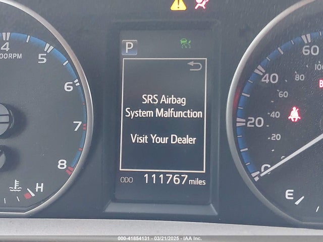 2T3ZFREV8JW489873 Toyota RAV4 LE