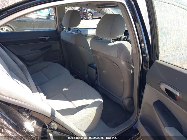 41854133 :رقم المزاد ، 2HGFA1F56BH504083 vin ، 2011 Honda Civic Lx مزاد بيع