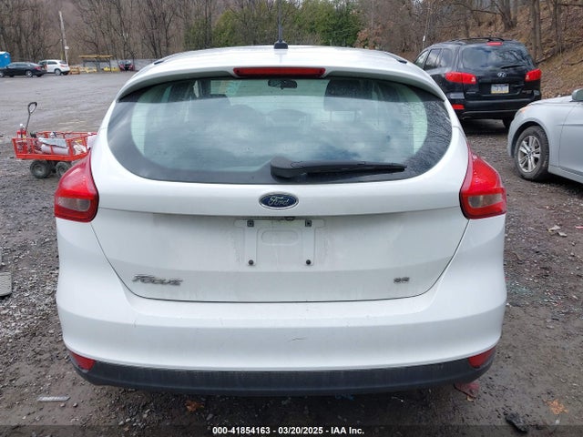 1FADP3K2XJL280920 Ford FOCUS SE
