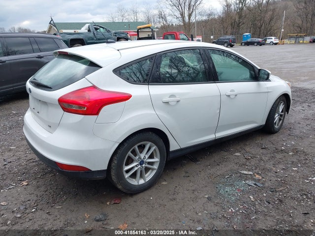 1FADP3K2XJL280920 Ford FOCUS SE