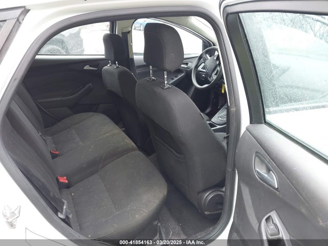 1FADP3K2XJL280920 Ford FOCUS SE