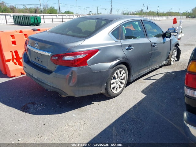 1N4AL3AP0JC220558 Nissan Altima 2.5 S