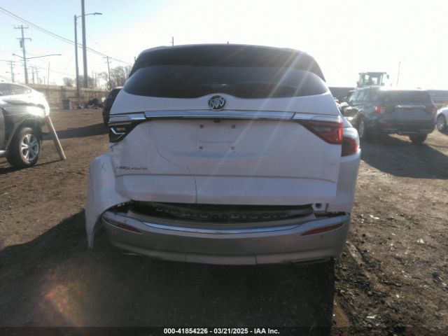 5GAERBKWXRJ136850 Buick Enclave Essence Fwd