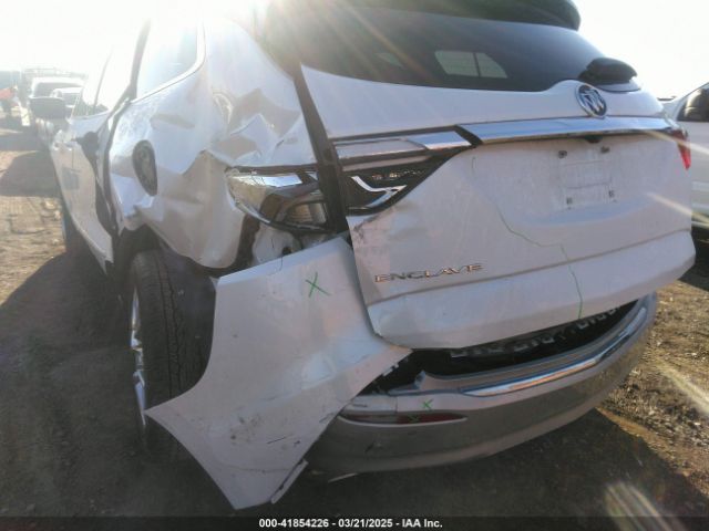 5GAERBKWXRJ136850 Buick Enclave Essence Fwd