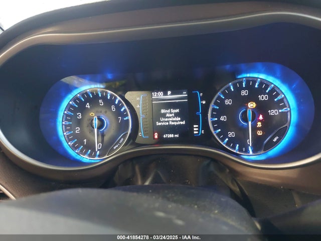 2C4RC1BG9JR118974 Chrysler Pacifica Touring L