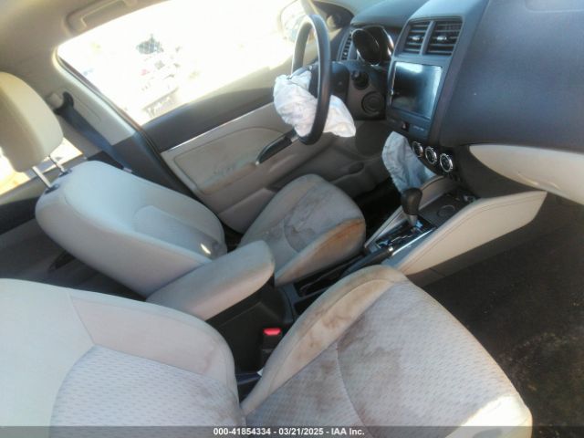 JA4AP4AU3KU017406 Mitsubishi Outlander Sport 2.0 Se