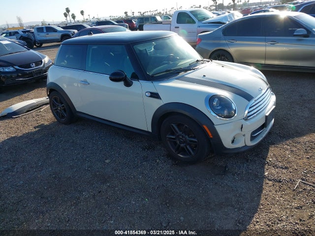 2011 MINI COOPER WMWSU3C54BT252130 Photo 0