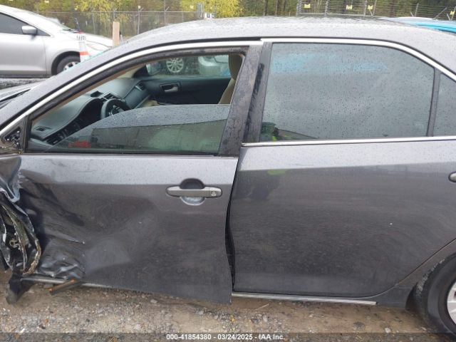 4T1BF1FKXEU427929 Toyota CAMRY LE