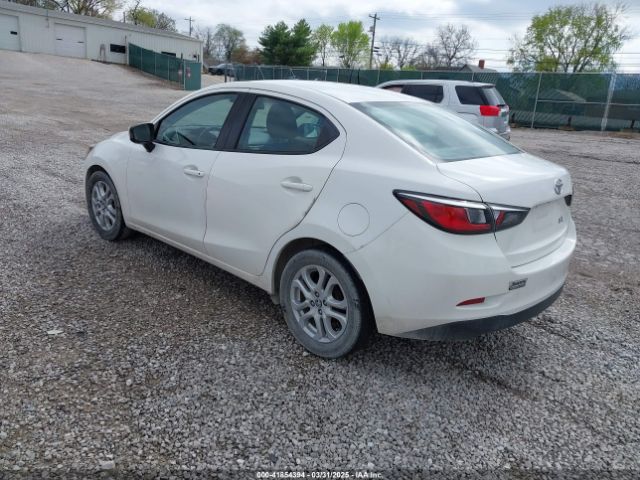 3MYDLBYV2HY147038 Toyota YARIS IA
