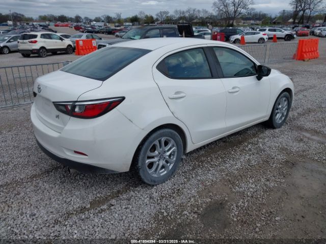 3MYDLBYV2HY147038 Toyota YARIS IA