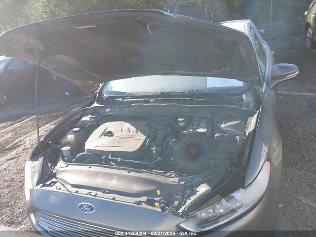 1FA6P0HD3E5404598 Ford FUSION SE