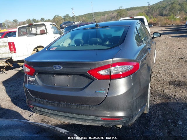 1FA6P0HD3E5404598 Ford FUSION SE