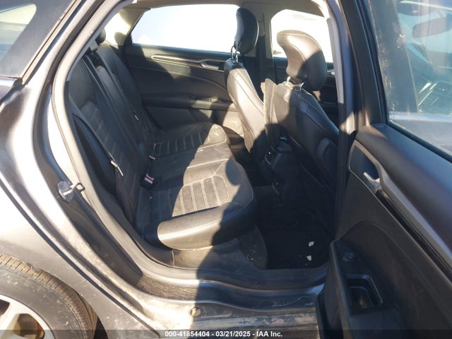 1FA6P0HD3E5404598 Ford FUSION SE