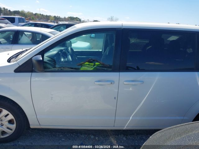 2C4RDGBG6JR151897 Dodge Grand Caravan Se