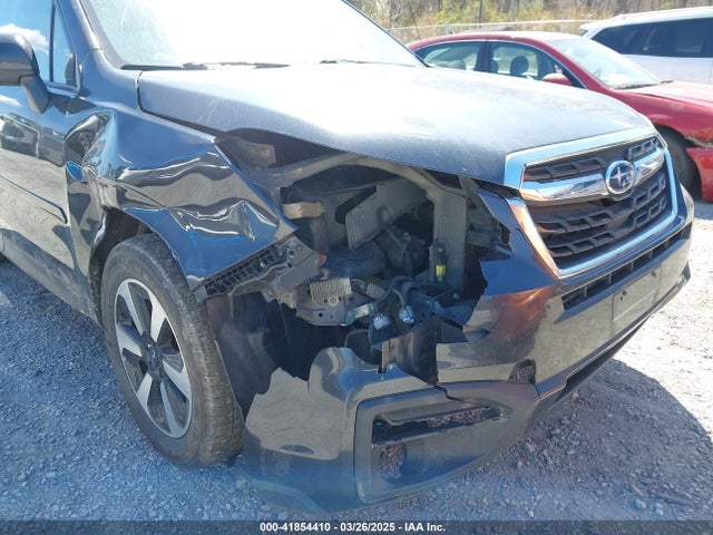 Subaru Forester 2.5i Premium 2018 JF2SJAGC4JH615487 Image 18