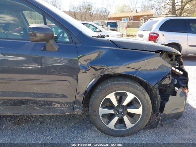 Subaru Forester 2.5i Premium 2018 JF2SJAGC4JH615487 Image 19