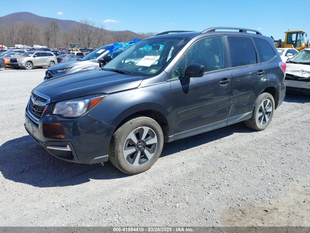Subaru Forester 2.5i Premium 2018 JF2SJAGC4JH615487 Image 2