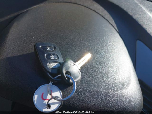 5NPDH4AEXGH749008 Hyundai ELANTRA SE